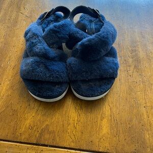 Koolaburra by UGG Navy Fuzzy Sandals